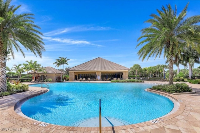 18911 Bay Woods Lake Dr Unit 101, Fort Myers, FL 33908 - view of community pool