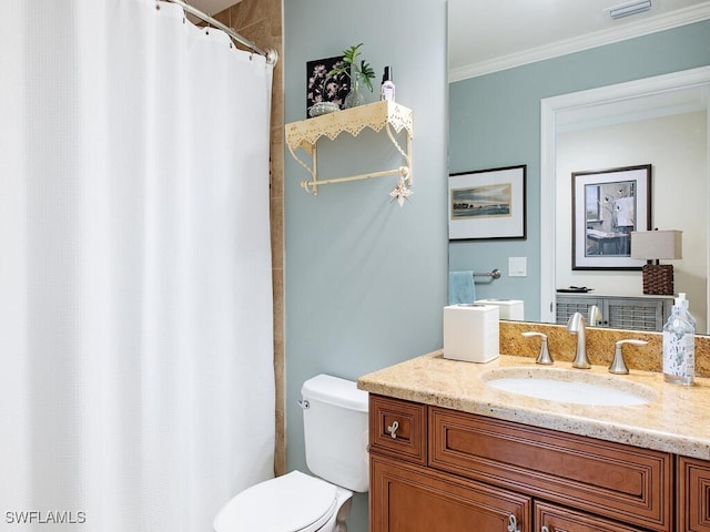 full bath with visible vents, toilet, a shower with curtain, ornamental molding, and vanity