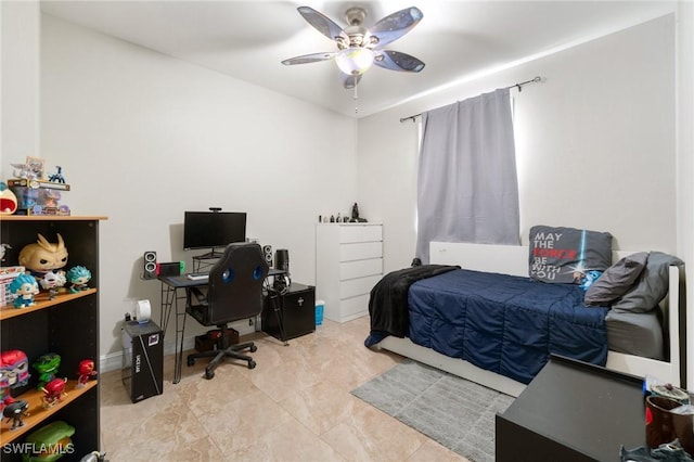 bedroom featuring a ceiling fan