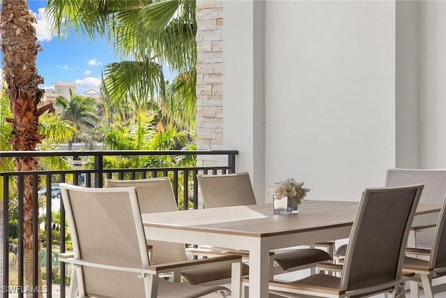 balcony featuring outdoor dining space