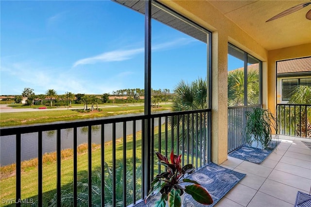balcony featuring a ceiling fan