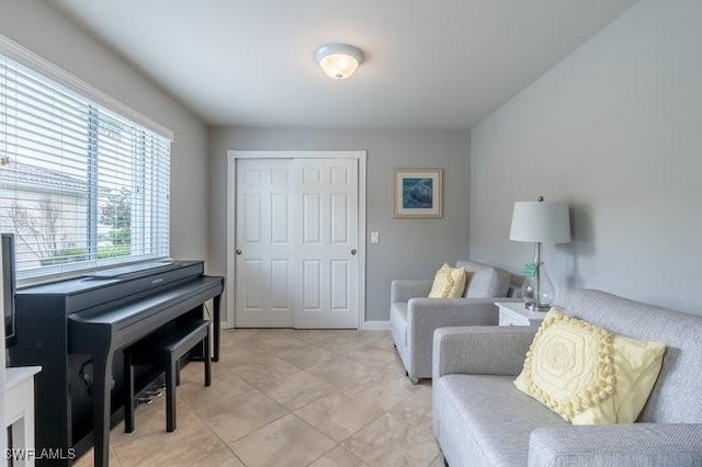 living area with baseboards