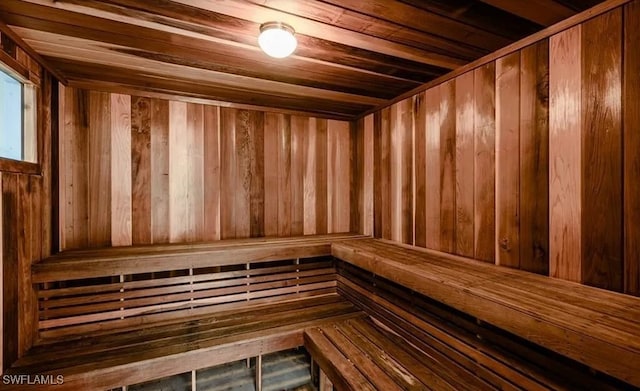 view of sauna / steam room