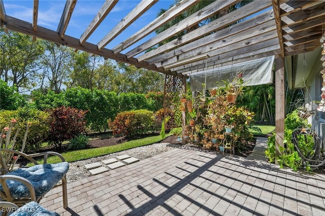 view of patio featuring a pergola