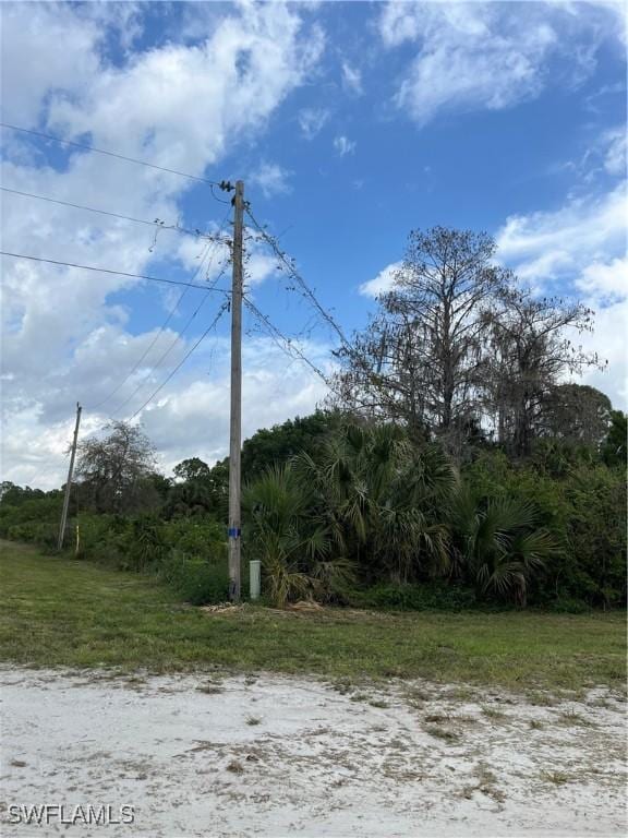 Listing photo 2 for 427 Perimeter Rd, Clewiston FL 33440