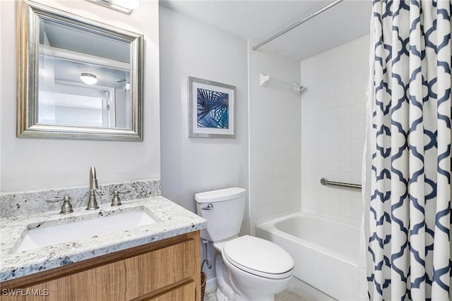 full bath with shower / bath combo with shower curtain, toilet, and vanity