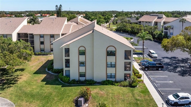 bird's eye view with a residential view