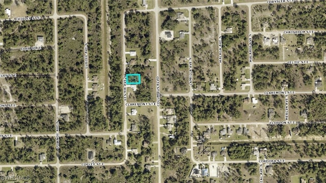 Listing photo 2 for 325 Lester Ave S, Lehigh Acres FL 33974