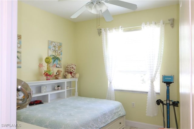 bedroom featuring a ceiling fan