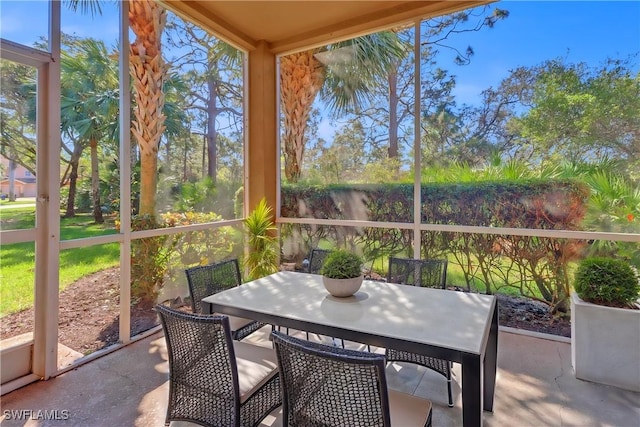 view of sunroom / solarium