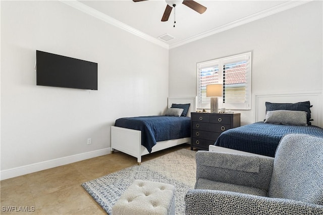 bedroom with visible vents, crown molding, baseboards, and ceiling fan