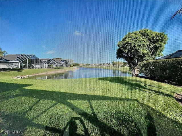 view of yard with a water view