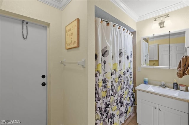 full bath with ornamental molding, a shower with curtain, and vanity