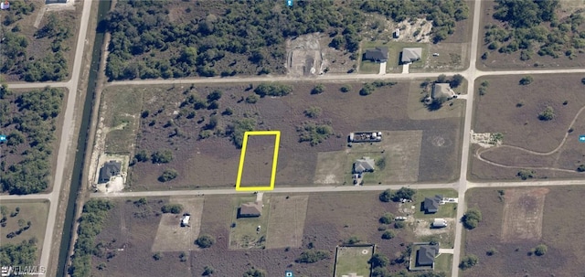 Listing photo 2 for 1510 Abbott Ave, Lehigh Acres FL 33972