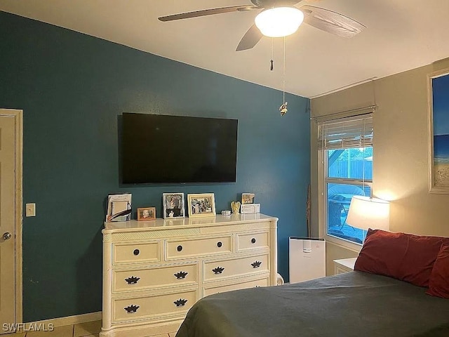 bedroom with a ceiling fan