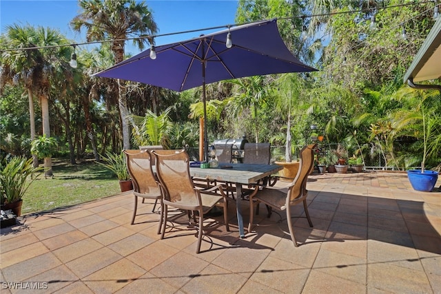 view of patio / terrace featuring outdoor dining area