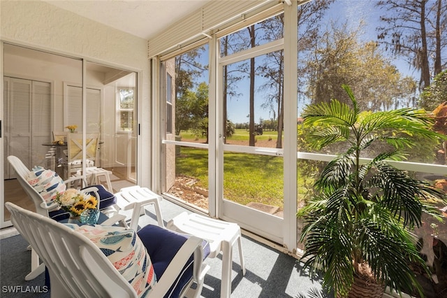 view of sunroom / solarium