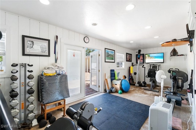 exercise area featuring plenty of natural light and recessed lighting