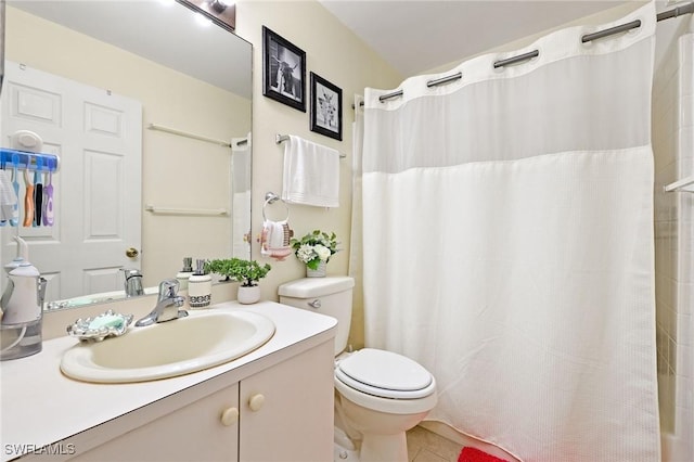 full bath featuring vanity, tile patterned flooring, toilet, and a shower with curtain