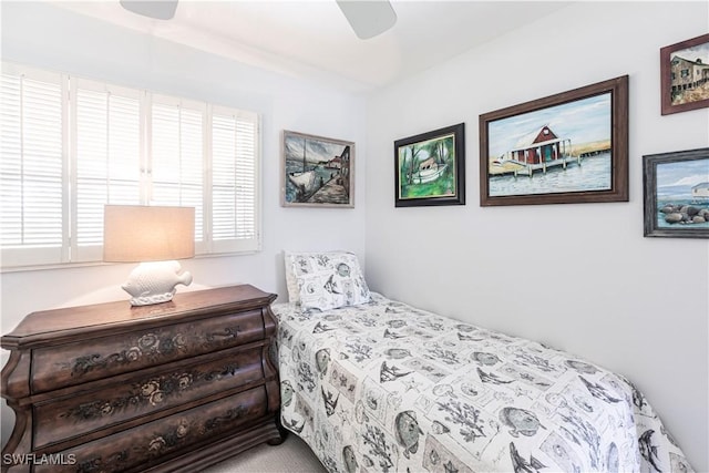 bedroom featuring a ceiling fan