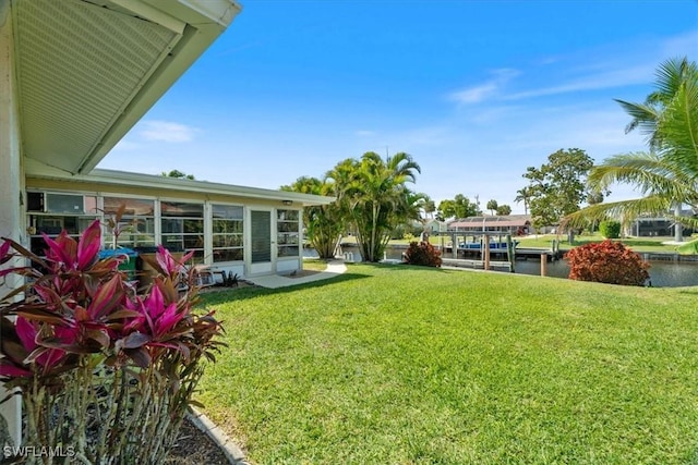 view of yard featuring a water view