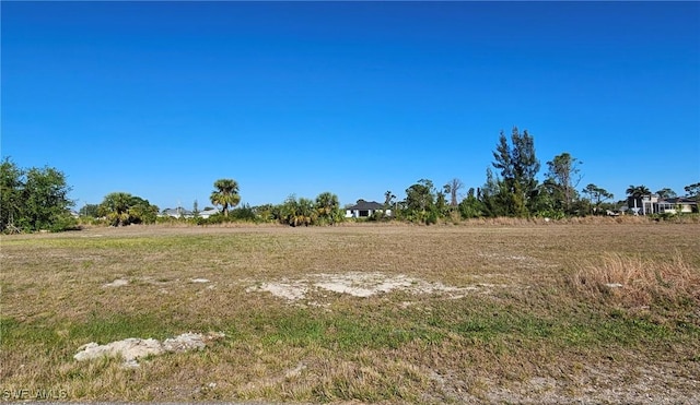 Listing photo 2 for 3339 NE 18th Ave, Cape Coral FL 33909