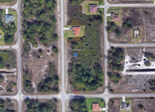 Listing photo 2 for 1121 Columbus Blvd S, Lehigh Acres FL 33974