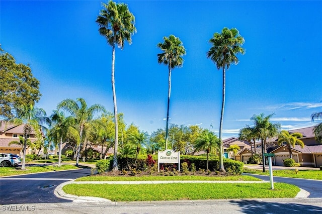 view of road featuring a residential view