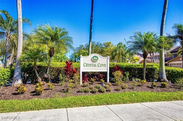 view of community / neighborhood sign