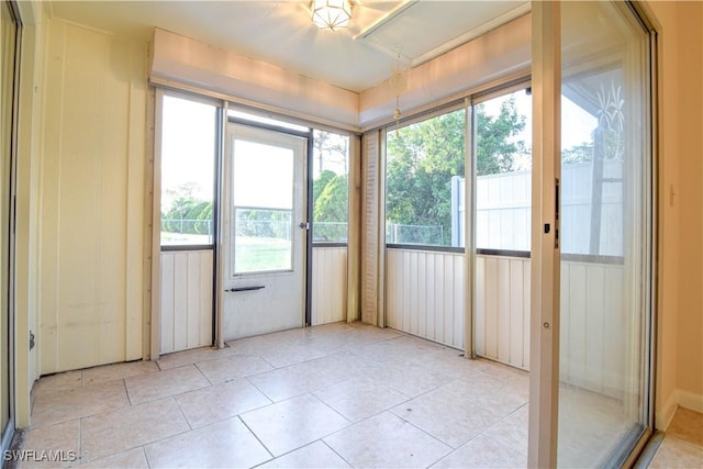 view of unfurnished sunroom