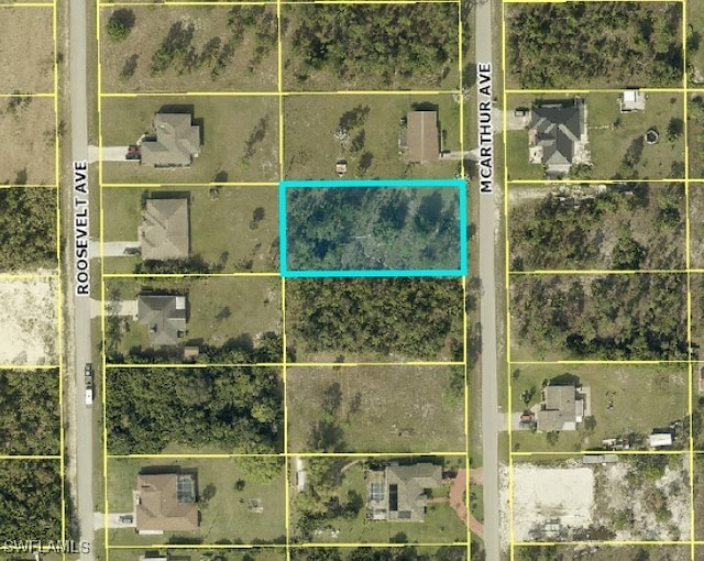 Listing photo 2 for 1011 Mcarthur Ave, Lehigh Acres FL 33936