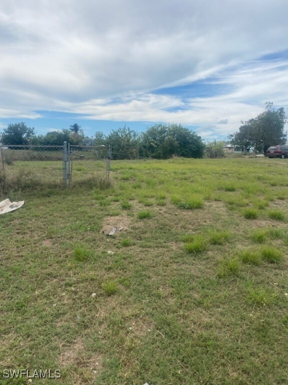 21427 Gladis Ave, Port Charlotte, FL 33952