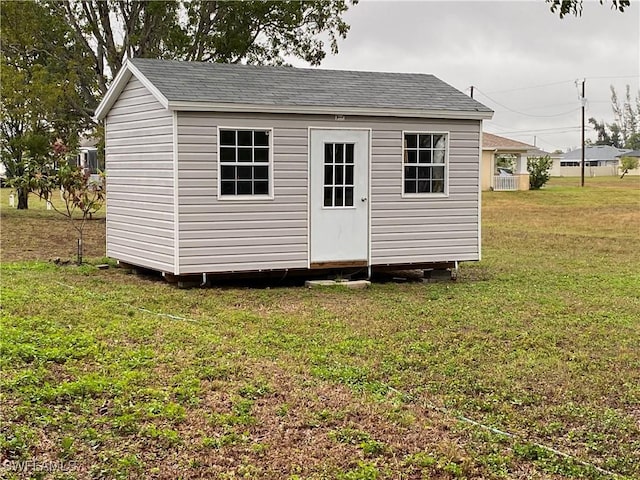 view of outdoor structure with an outdoor structure