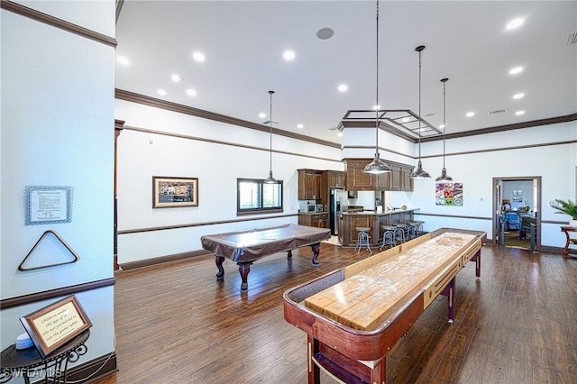 playroom featuring baseboards, dark wood finished floors, ornamental molding, recessed lighting, and billiards