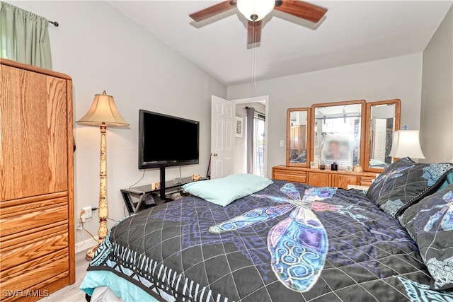 bedroom with a ceiling fan