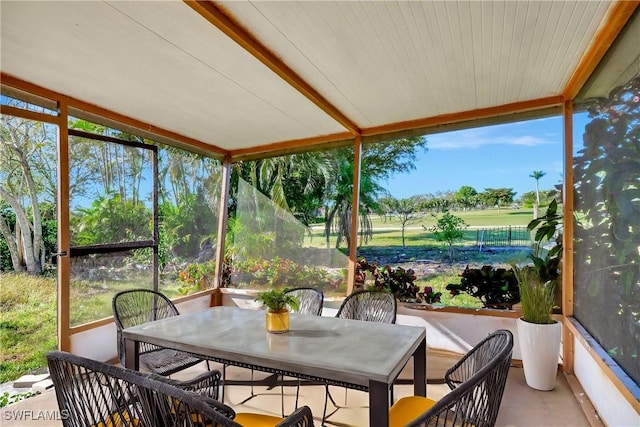 view of sunroom / solarium