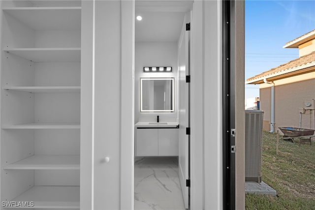 310 SW 31st Ter, Cape Coral, FL 33914 - exterior space with a sink