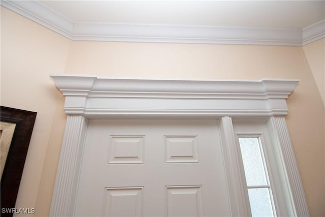 room details featuring crown molding