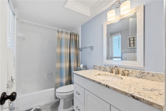 full bathroom with shower / bathtub combination with curtain, toilet, vanity, and crown molding