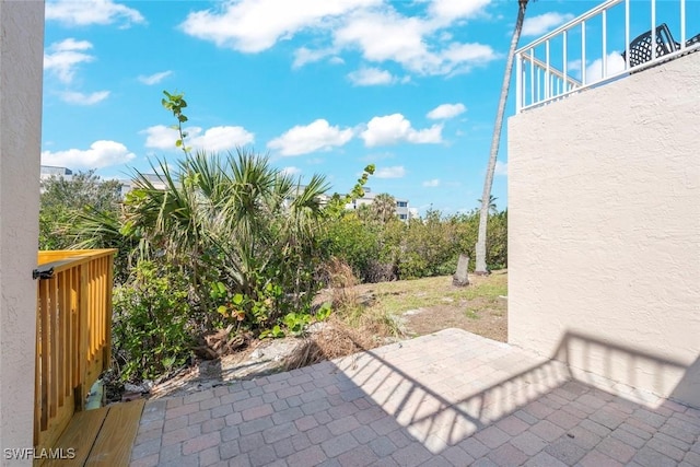 200 Periwinkle Way Unit 132, Sanibel, FL 33957 - view of patio / terrace