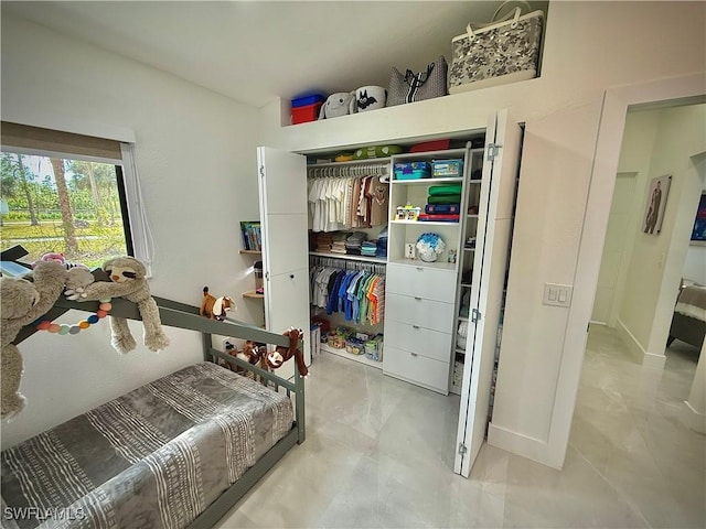 bedroom with a closet