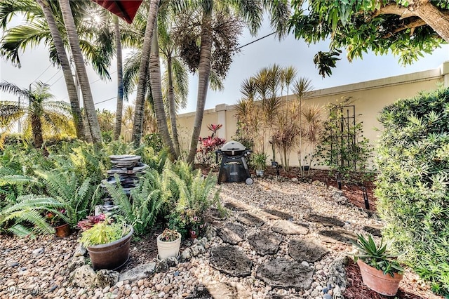 view of yard featuring fence