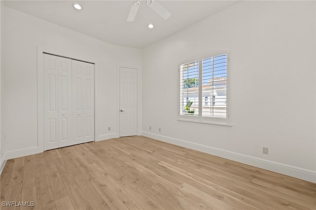 unfurnished bedroom featuring recessed lighting, light wood-style floors, baseboards, and ceiling fan