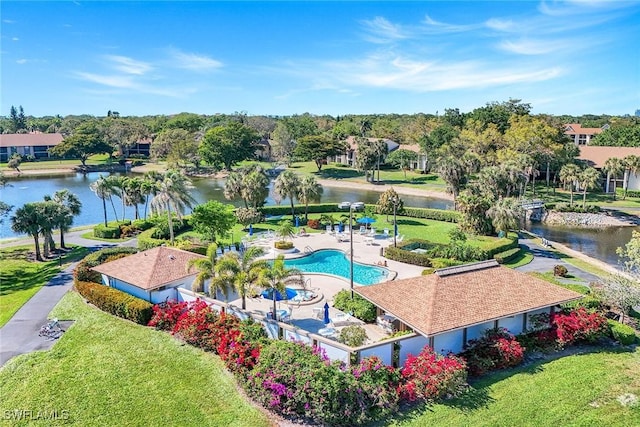 bird's eye view with a water view