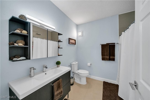 11510 Villa Grand Unit 408, Fort Myers, FL 33913 - full bath featuring toilet, curtained shower, vanity, tile patterned flooring, and baseboards