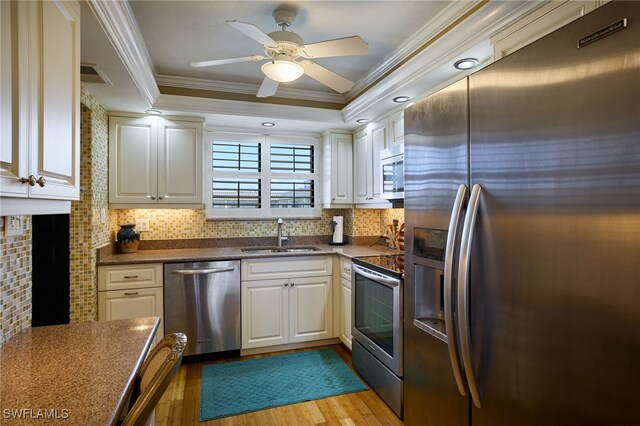 2121 Collier Ave Unit 518, Fort Myers, FL 33901 - photo 2