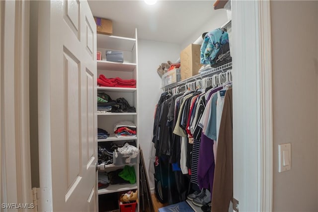 420 20th Ave NW, Naples, FL 34120 - view of spacious closet