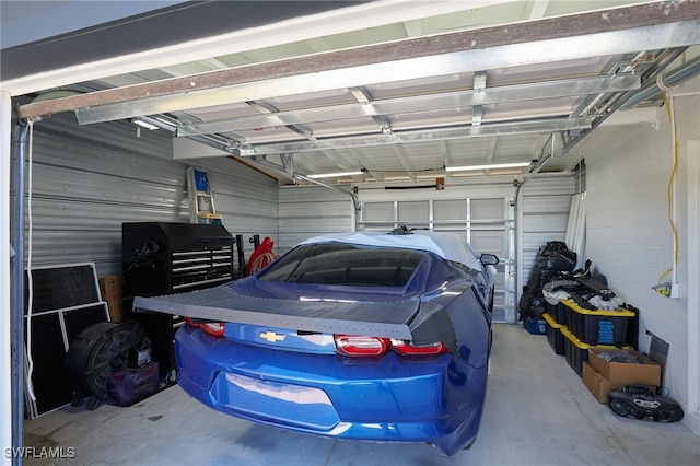 125 Palmetto Cir NE, Port Charlotte, FL 33952 - view of garage