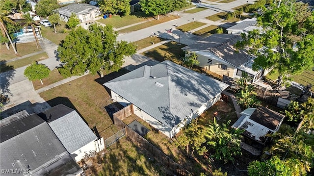 birds eye view of property featuring a residential view