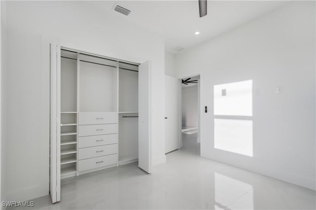 unfurnished bedroom featuring a ceiling fan, visible vents, recessed lighting, a closet, and concrete flooring